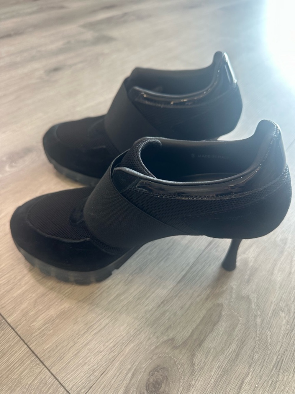 The Icon in Black / Black Patent - Picture 8 of 16